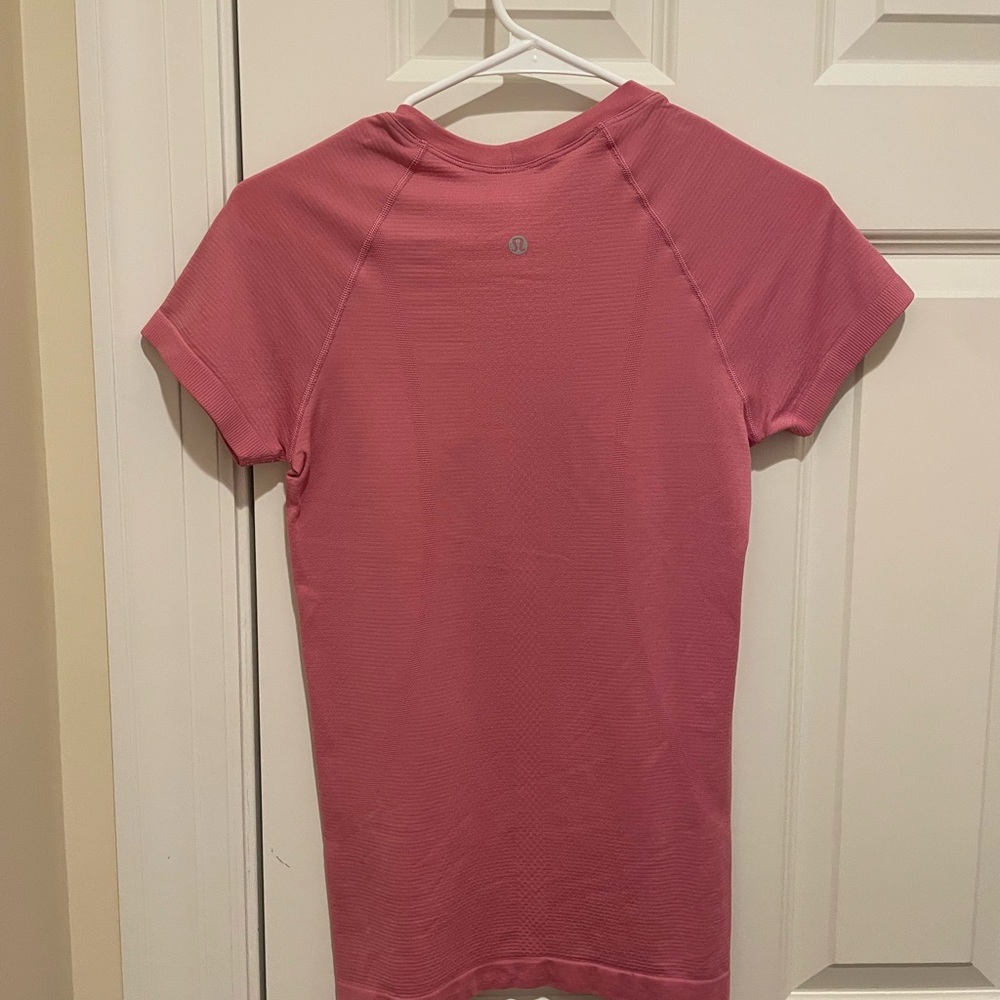 Lululemon Swiftly Tech pink - Picture 2 of 2